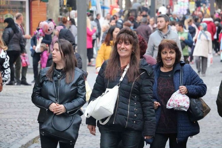 T&uuml;rkiye'de alışverişin tadını yine Bulgaristan vatandaşları &ccedil;ıkardı