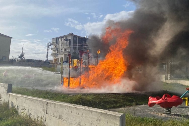 Sakarya'da &ccedil;ocuk parkında patlama