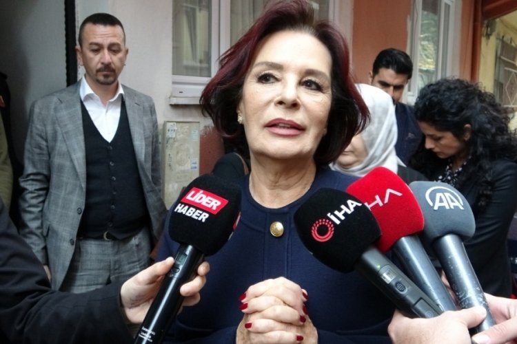 H&uuml;lya Ko&ccedil;yiğit, Bursalı şehit astsubayın ailesini ziyaret etti
