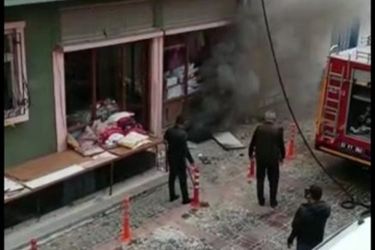 Isparta'da yardım derneği binasında korkutan yangın