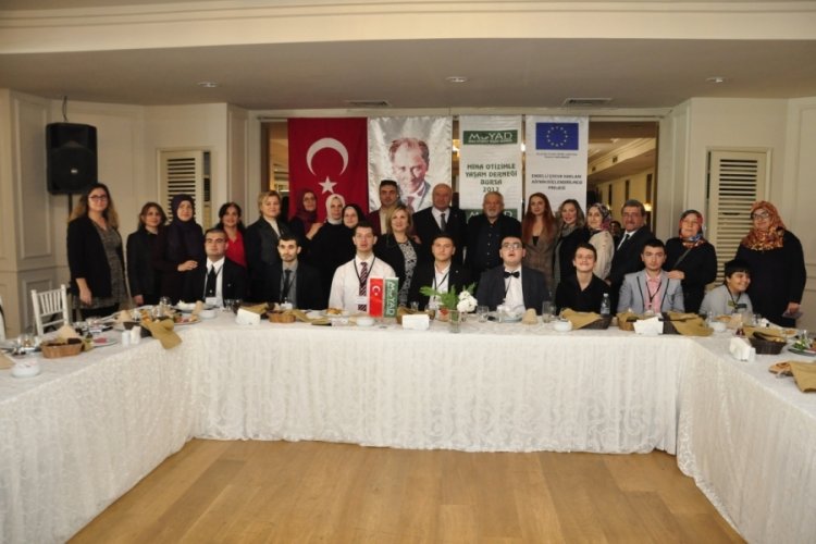 Mina Otizmle Yaşam Derneği'den Otizmli &ccedil;ocuklara '&ouml;z savunuculuk' eğitimi