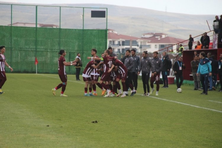 Elazığspor'da, Zeki ve Yiğitcan İstanbul'a g&ouml;t&uuml;r&uuml;lmedi