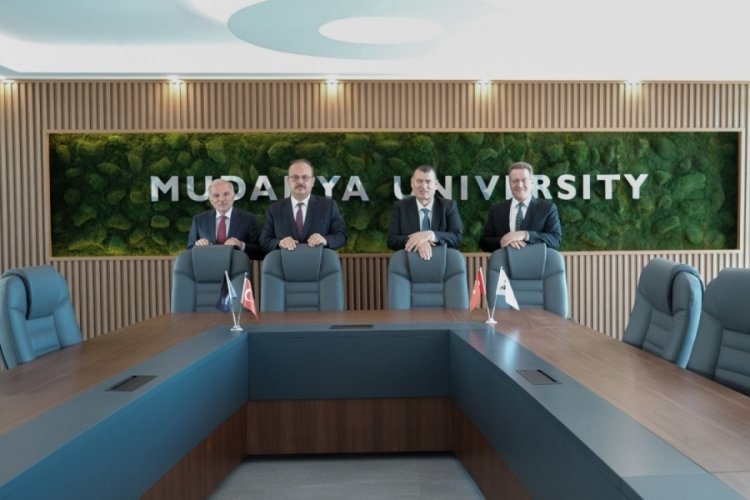 Vali Canbolat Mudanya &Uuml;niversitesini ziyaret etti