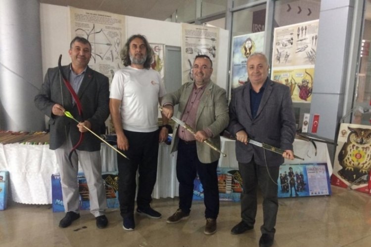 Saadet Partisinden kitap fuarını ziyaret