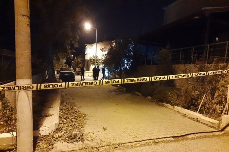 İzmir'de dehşet gecesi: Eşini yaraladığı pompalı t&uuml;fekle intihar etti
