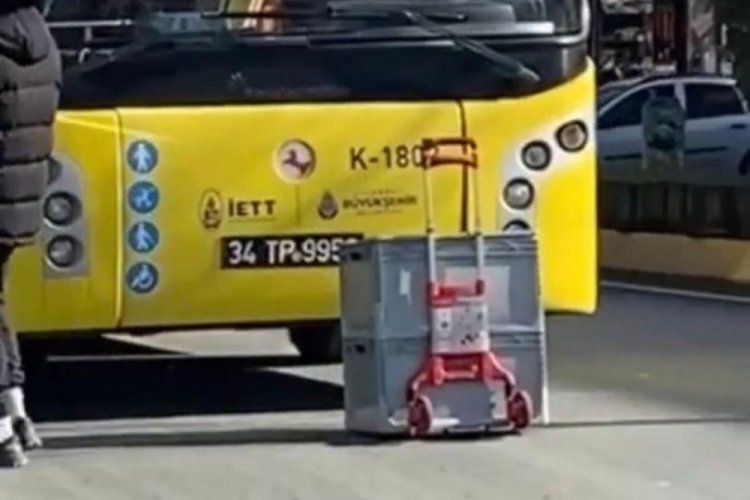 İstanbul'da otob&uuml;se alınmayan ş&uuml;pheli yolcu yolu kapattı