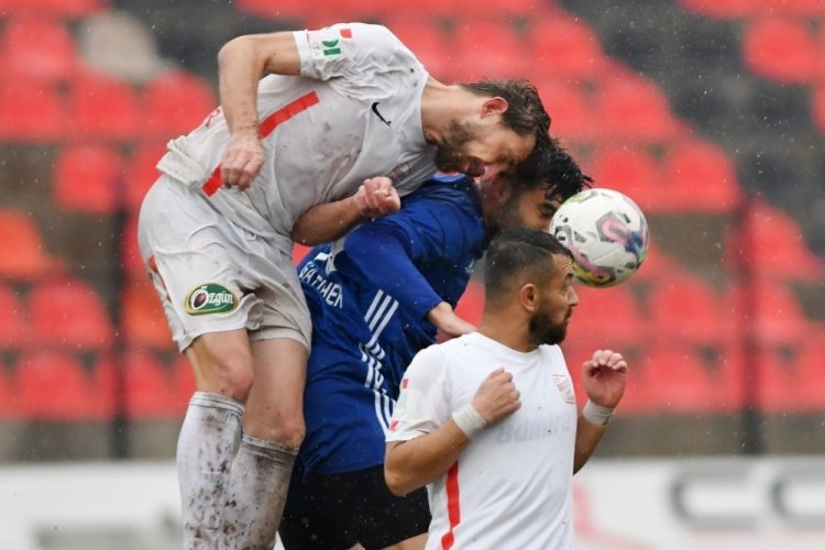 Turgutluspor evinde yine kayıp