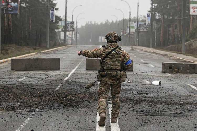 Rusya, Kiev'de altyapı tesisini hedef aldı: &Ouml;l&uuml; ve yaralılar var