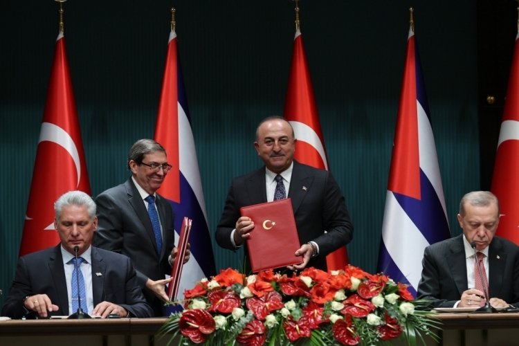 T&uuml;rkiye ile K&uuml;ba arasında 6 anlaşma