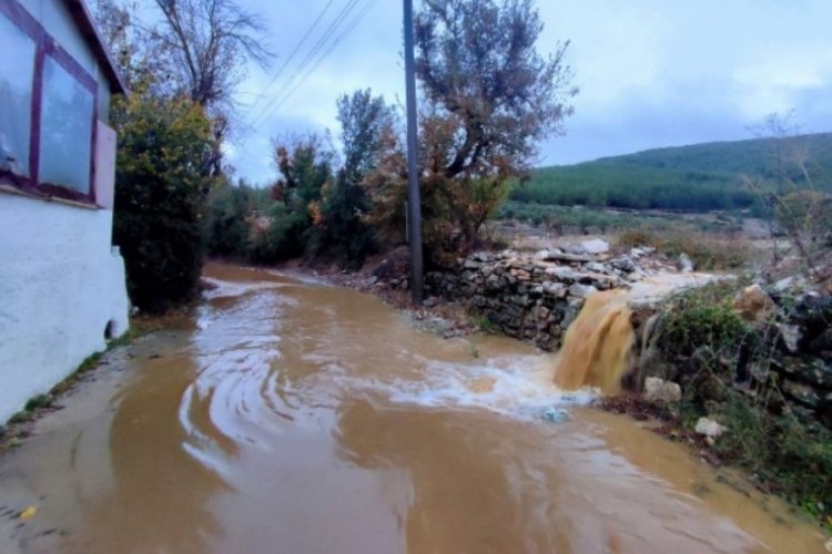 Muğla'da cadde ve sokaklar g&ouml;le d&ouml;nd&uuml;