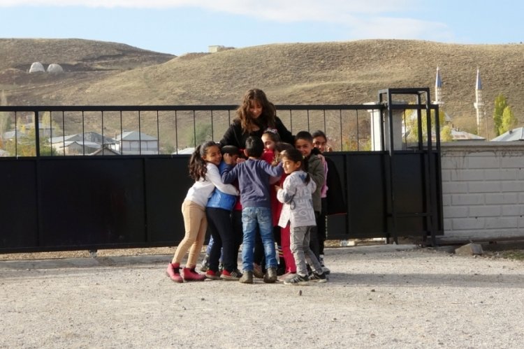 Bursalı &ouml;ğretmenin, Muş'a uzanan yolculuğu