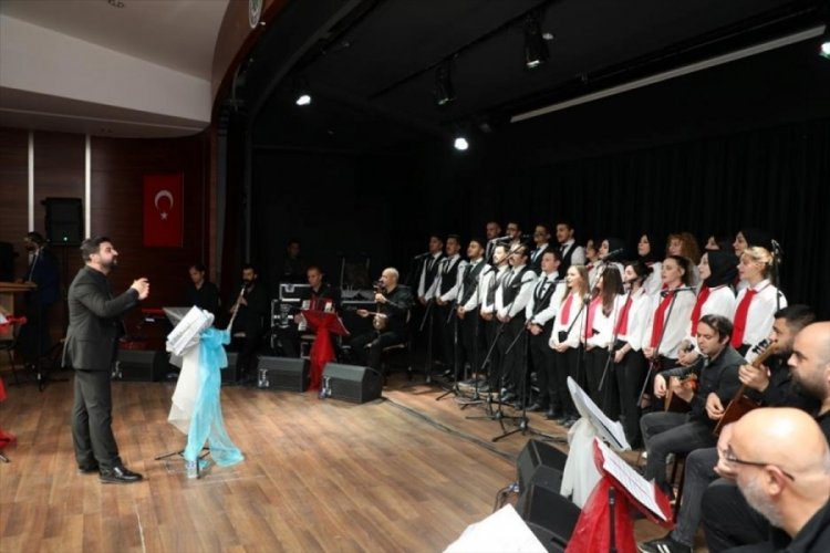 Bursa İneg&ouml;l'de kulakların pasını silen konser