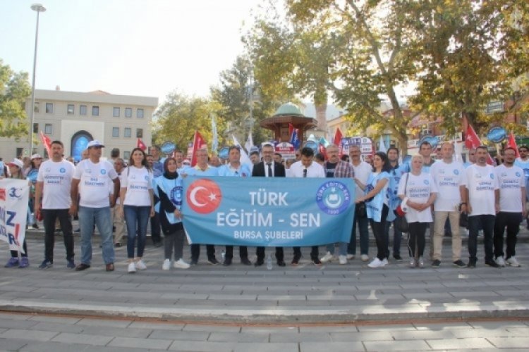T&uuml;rk Eğitim sendikası Bursa  24 Kasım &Ouml;ğretmenler G&uuml;n&uuml;'n&uuml; kutladı