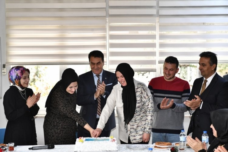 Bursa Osmangazi'de &ouml;ğretmenleri ile aynı okulda meslektaş oldular