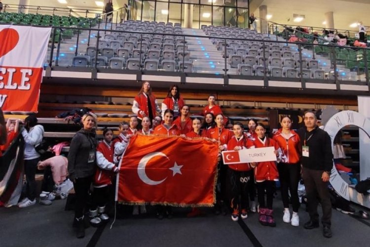 Işıl S&ouml;z&uuml;g&uuml;zel Akademi sporcuları Polonya'da