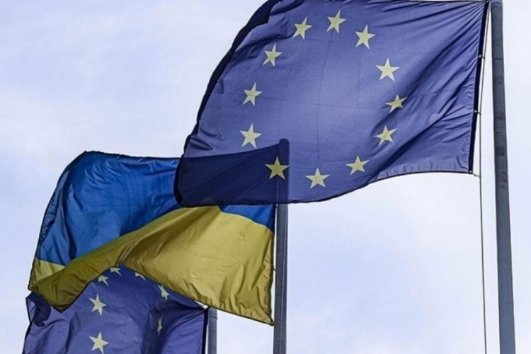 AP, Ukrayna'ya 18 milyar avroluk krediyi onayladı
