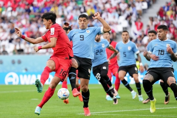 D&uuml;nya Kupası'nda Uruguay-G&uuml;ney Kore karşılaşması berabere bitti