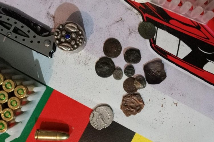 Balıkesir Bandırma'da asayiş operasyonu: 3 kişi yakalandı, 1 kişi aranıyor