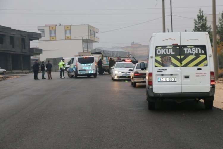 Şanlıurfa'da zincirleme kazada: 12'si &ouml;ğrenci, 13 kişi yaralandı