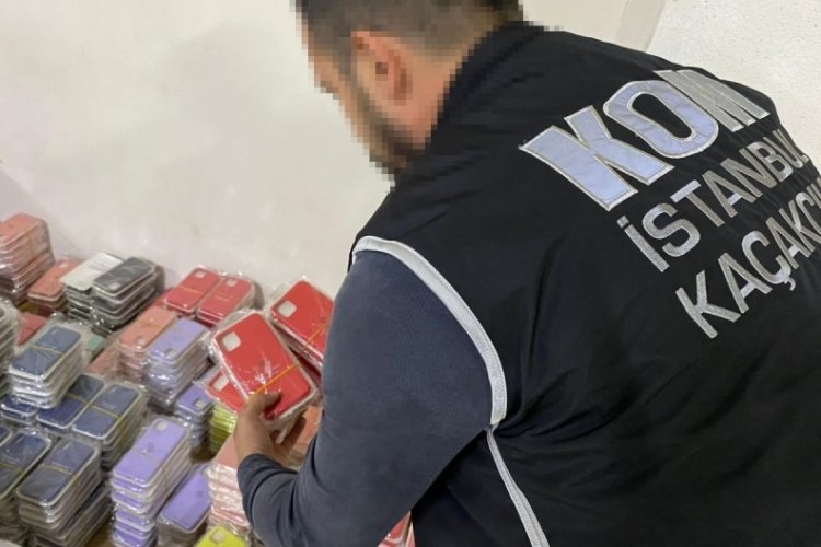 İstanbul'da 20 milyon lira değerinde şarj seti ele ge&ccedil;irildi