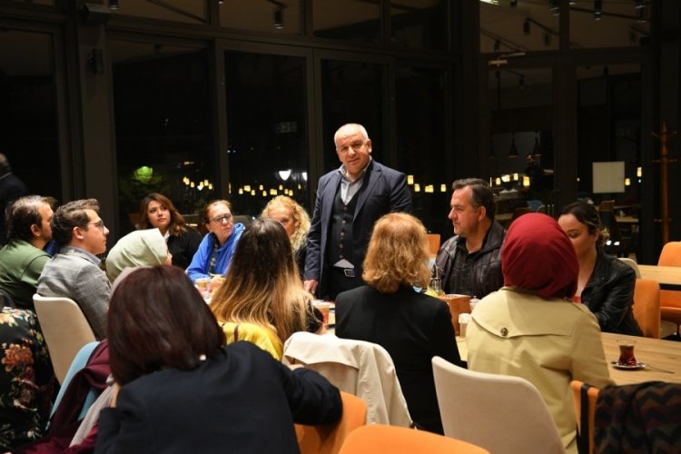 Bursa Osmangazili &ouml;ğretmenler yemekte buluştu