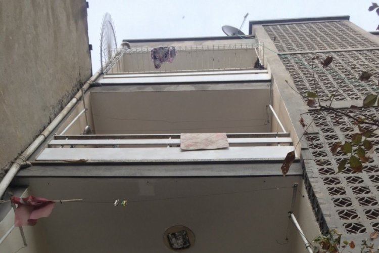 Aynı apartmanda 11 ay arayla iki kadının &ouml;l&uuml;m&uuml; oldu