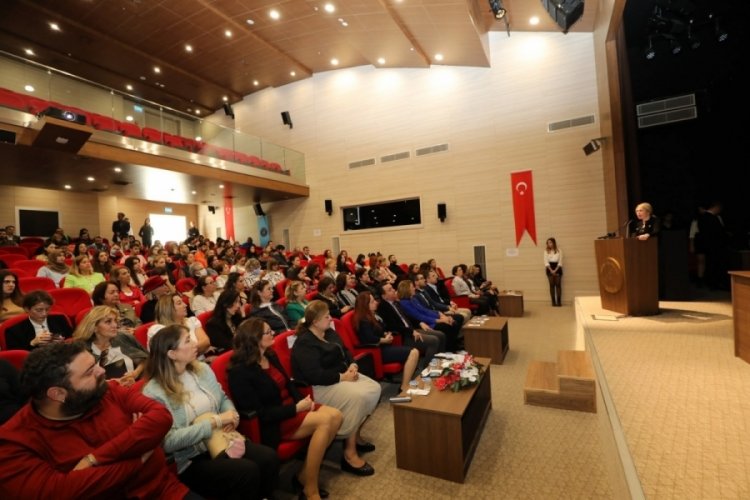 Antalya'da medyada kadına y&ouml;nelik şiddet dili tartışıldı