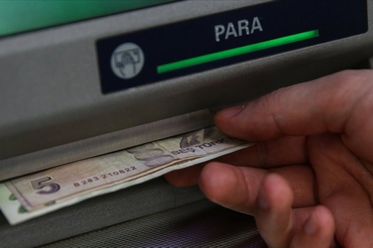 Eskiyen ATM'lerden dolayı vatandaşlar mağdur oluyor