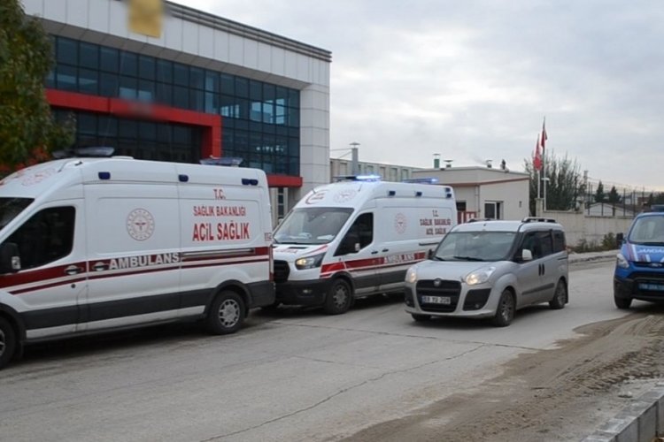 Tekirdağ'da fabrikada yangın sonrası patlama ger&ccedil;ekleşti: 2 yaralı