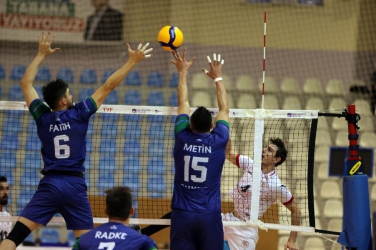 Bursa&nbsp;B&uuml;y&uuml;kşehir Belediyespor, Tokat Belediye Plevne'yi 3-0 mağlup etti