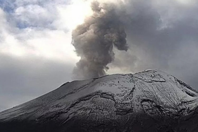 Meksika'da Popocatepetl Yanardağı'nda 3 yeni patlama