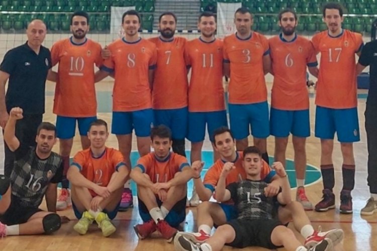 İneg&ouml;l Belediyespor deplasmandan 3-2 galip d&ouml;n&uuml;yor