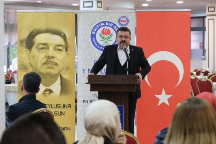 Eğitim Bir-Sen, s&ouml;zleşmeli ve &uuml;cretli &ouml;ğretmenlik istihdamına karşı olduklarını belirtti