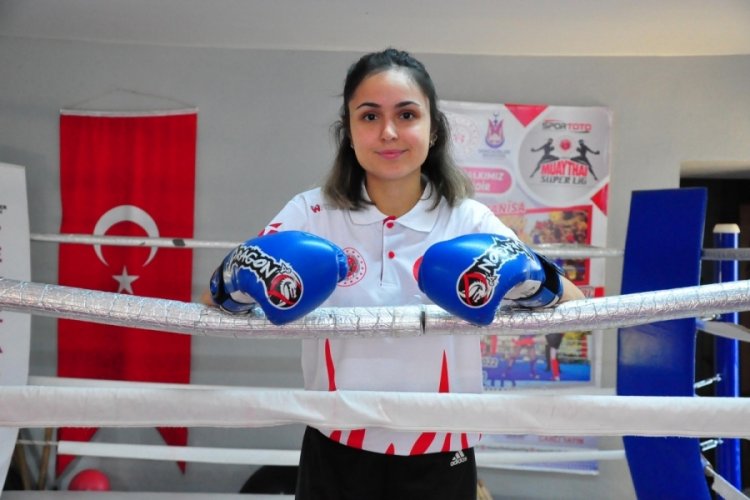 Muay Thai'ye şiddetten korunmak i&ccedil;in başlamıştı: Milli takıma y&uuml;kseldi