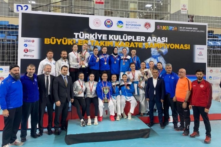 Bursa B&uuml;y&uuml;kşehir Belediyespor, T&uuml;rkiye Kul&uuml;plerarası B&uuml;y&uuml;kler Takım Karate Şampiyonası'nda ikinci oldu.