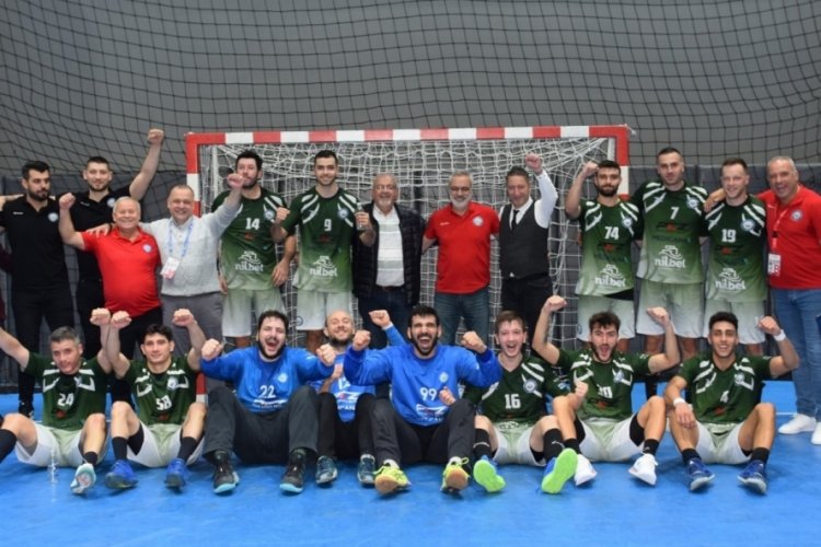 &Ccedil;ekişmeli ma&ccedil;ın galibi Nil&uuml;fer Belediyespor
