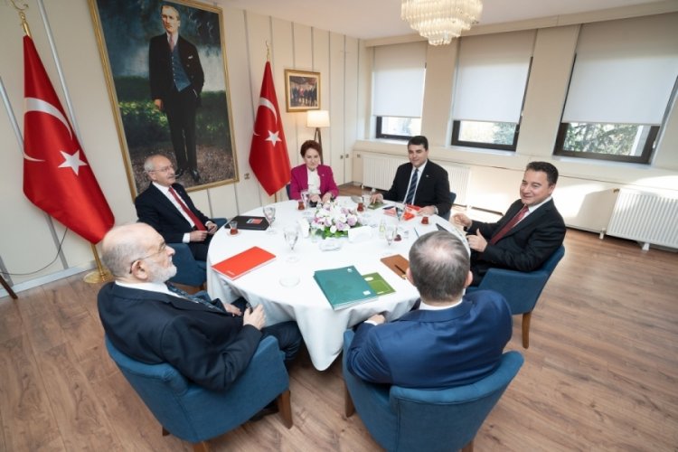 Altılı masa toplantısı Demokrat Parti'nin ev sahipliğinde başladı