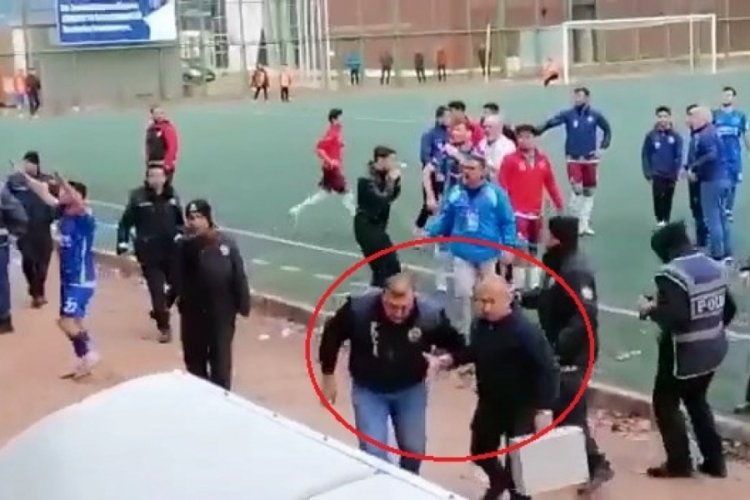 Bursa'da amat&ouml;r lig ma&ccedil;ında polis memuru davul tokmağı ile yaralanmış!