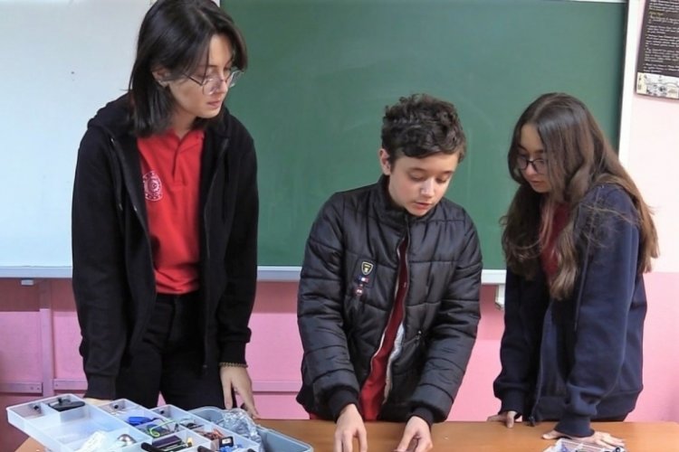 Lise &ouml;ğrencileri başarılarına başarı katmayı hedefliyor