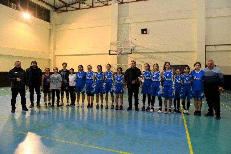 Mustafakemalpaşa Belediye U-14 takımı T&uuml;rkiye finallerine hazırlanıyor