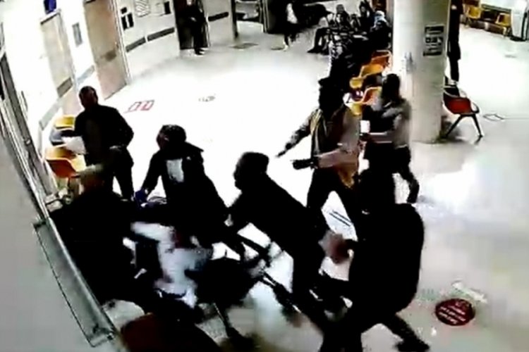 Tokat'ta randevusuz muayene etmeyen doktoru yumrukladı