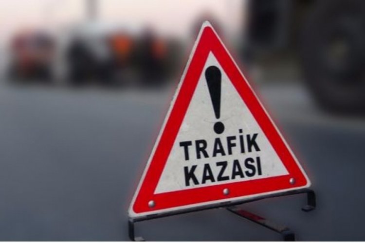 Tokat'ta iki aracın &ccedil;arpıştığı kazada 3 kişi yaralandı