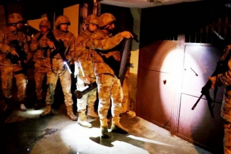 Mersin'de ter&ouml;r operasyonu: 6 tutuklama