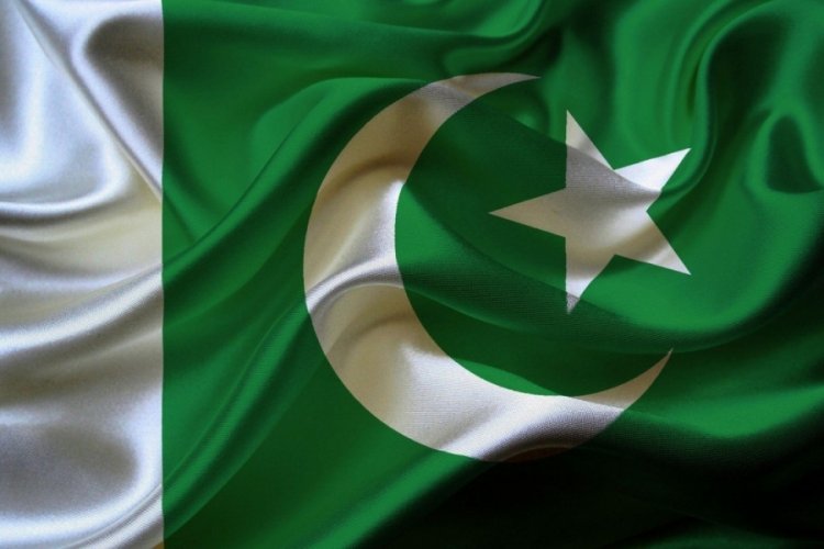 Pakistan'da bombalı saldırı: &Ouml;l&uuml; ve yaralılar var