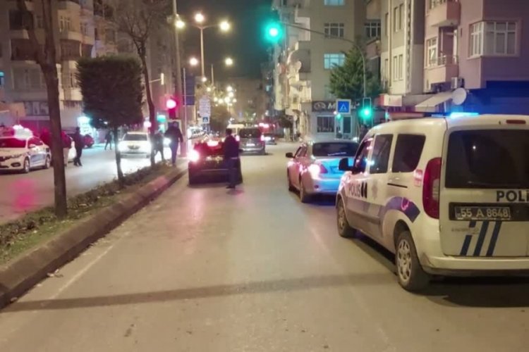 Samsun'da motosiklet ile otomobil &ccedil;arpıştı