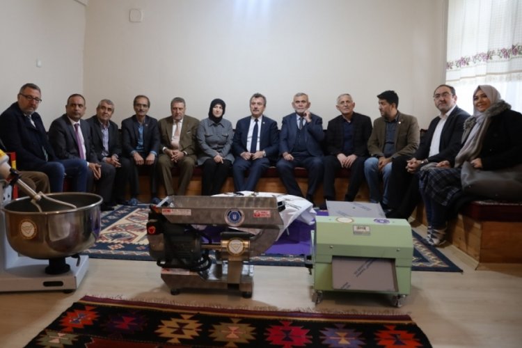 &Uuml;reten kadınlar Bursa'da B&uuml;y&uuml;kşehir'le g&uuml;&ccedil;leniyor