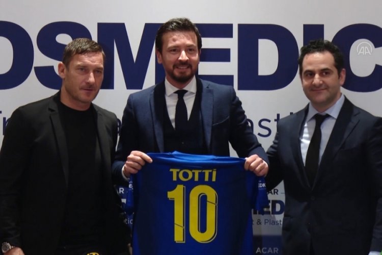 Totti favorilerini a&ccedil;ıkladı