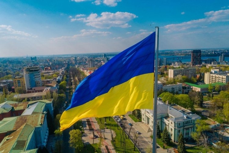 Ukrayna'nın Madrid B&uuml;y&uuml;kel&ccedil;iliği'ne gelen bir zarfın a&ccedil;ılması sonucu patlama