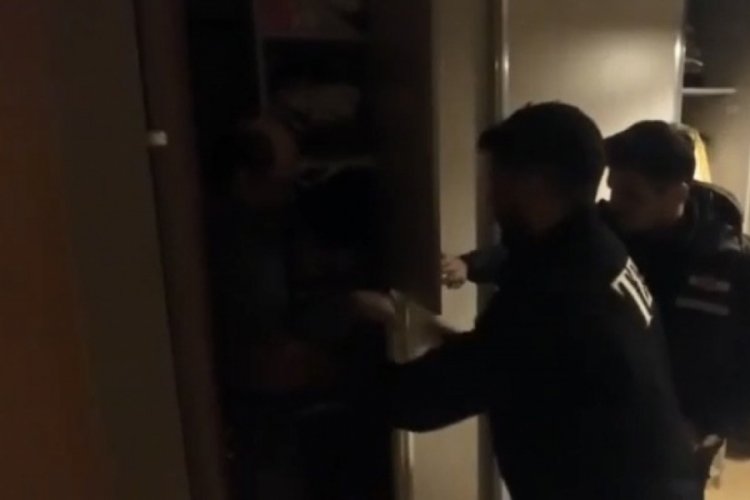 İzmir'in 8 il&ccedil;esinde eş zamanlı FET&Ouml; operasyonu: 18 ş&uuml;pheli yakalandı