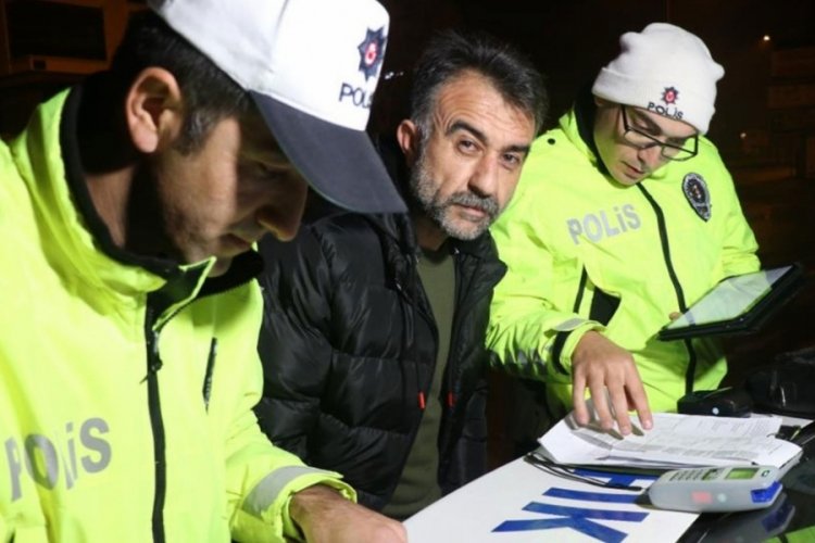 2.17 promil alkoll&uuml; yakalan s&uuml;r&uuml;c&uuml;den basın mensuplarına akılalmaz tehdit
